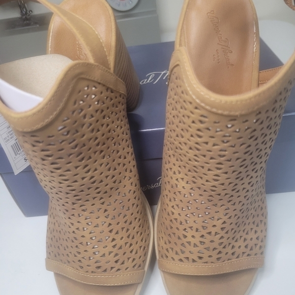 New in box Heeled Sling Back Cut Out women Boots size 10 - Picture 8 of 14